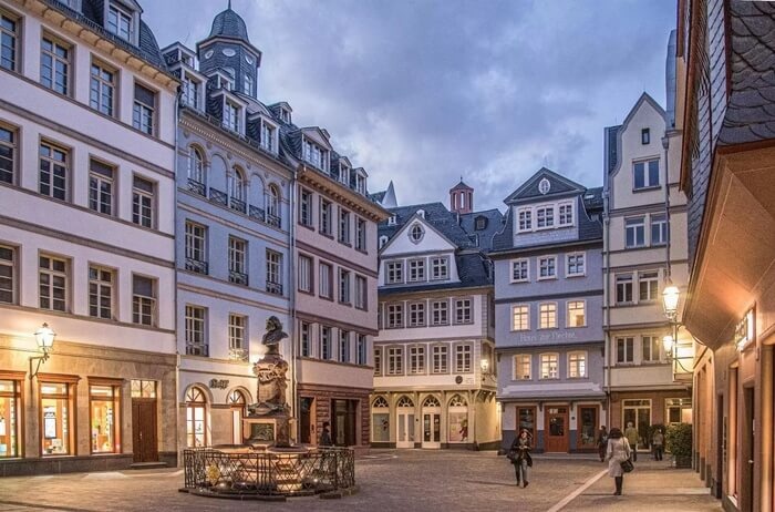 Frankfurt Old Town & Römerberg Walking Tour